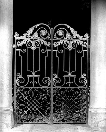 Grille du choeur sur le déambulatoire