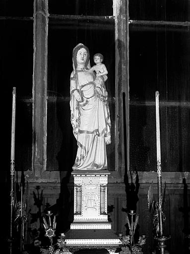 Statue de la chapelle axiale : Notre Dame la Blanche