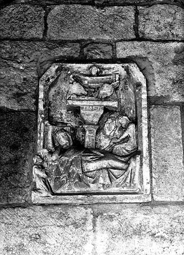 Bas-relief : la Nativité