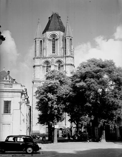 Tour, flèche