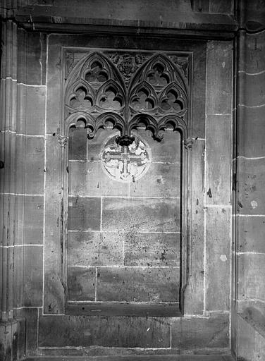 Chapelle Sainte-Catherine, troisième enfeu, mur sud