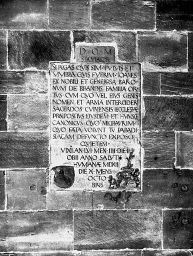 Chapelle Saint-André, inscription funéraire de Jean de Brandes