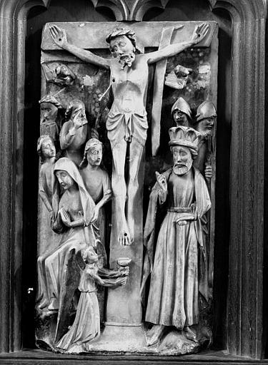 Retable en albâtre, Crucifixion