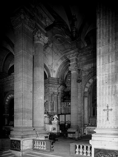 Choeur et le chapiteau est du croisillon sud