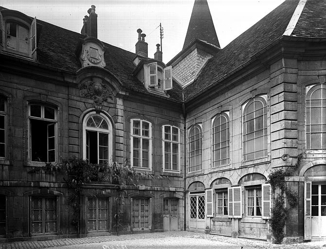 Cour intérieure