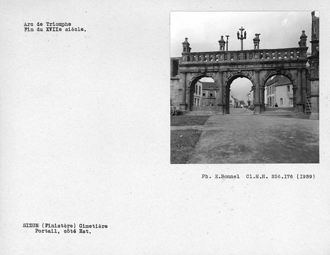 Arc de triomphe, façade vue de l'est