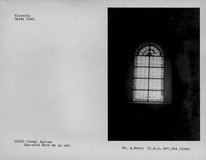 Vitrerie datée de la deuxième fenêtre du bas-côté nord de la nef