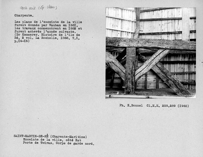 Charpente du côté nord du pavillon du corps de garde de la porte de Toiras, côté est