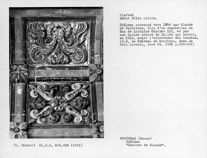 Détail du plafond à caissons de la pièce latérale droite dite 'cabinet de Claude'