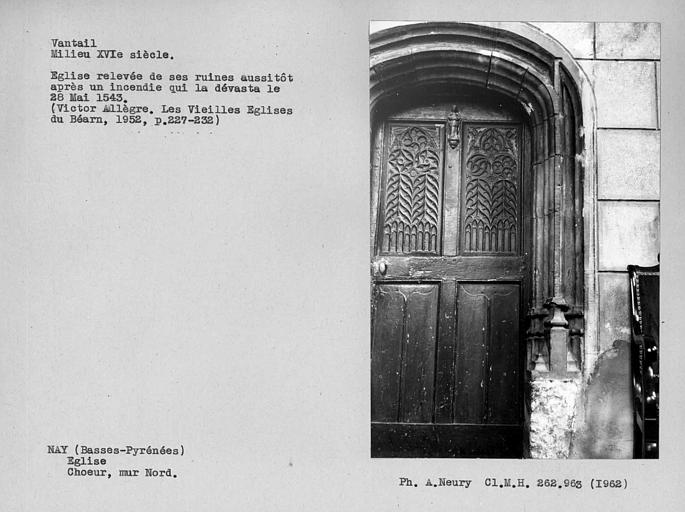 Détail des vantaux de porte du mur nord du choeur