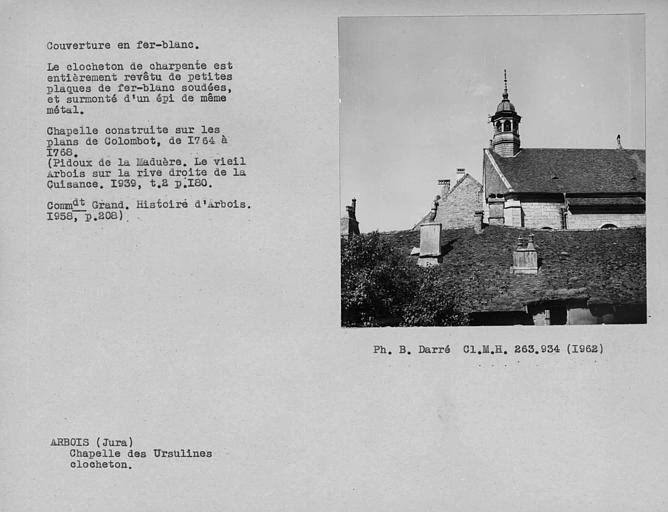 Couverture en fer-blanc du clocheton de bois