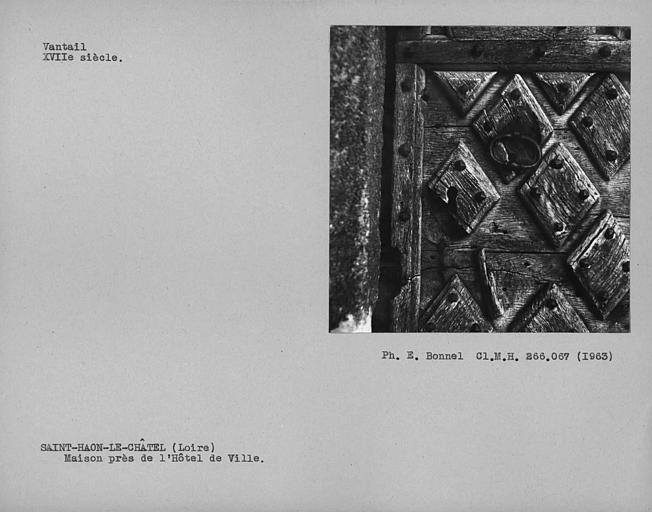 Détail du vantail de porte