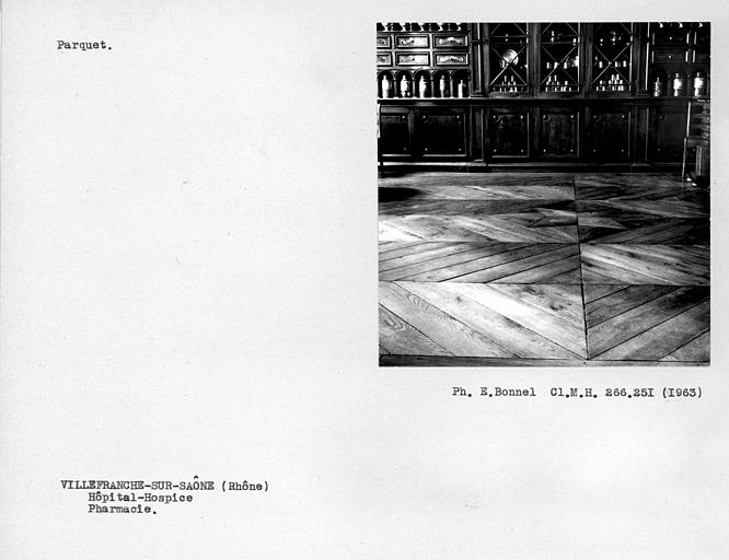 Parquet de la pharmacie