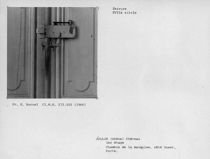 Premier étage, serrure des vantaux ouest de la chambre de la marquise