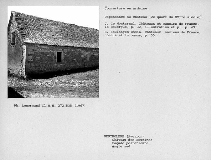 Couverture en ardoise de la façade postérieure du hangar, angle sud