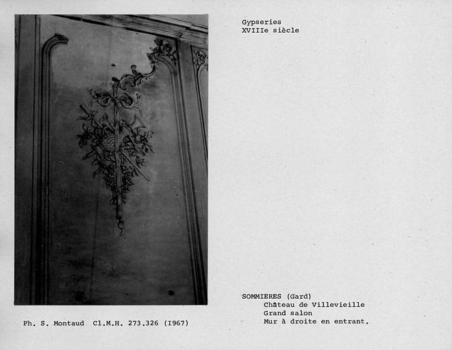 Gypseries du grand salon, mur à droite en entrant