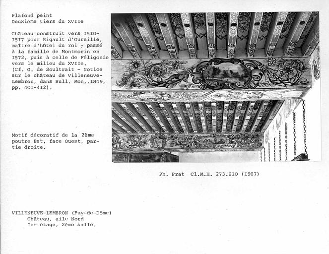 Aile nord. Détail du plafond peint de la deuxième salle au premier étage. Motif décoratif de la deuxième poutre est, face ouest, partie droite