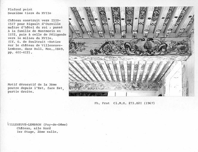 Aile nord. Détail du plafond peint de la deuxième salle au premier étage. Motif décoratif de la troisième poutre depuis l'est, intrados, partie droite