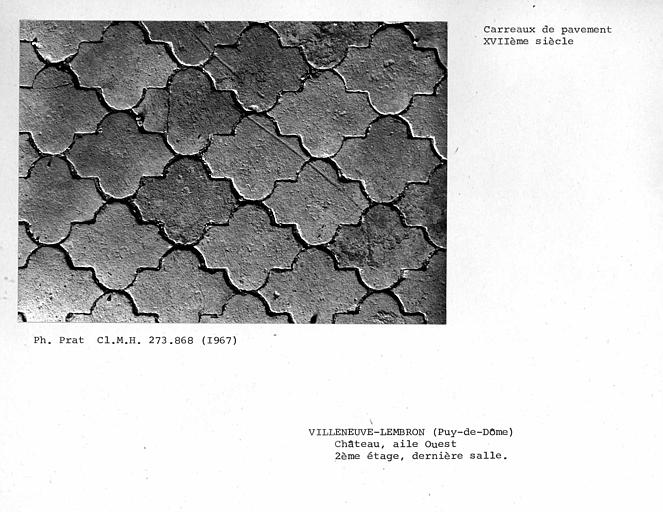 Détail du carrelage de la dernière salle de l'aile ouest du deuxième étage