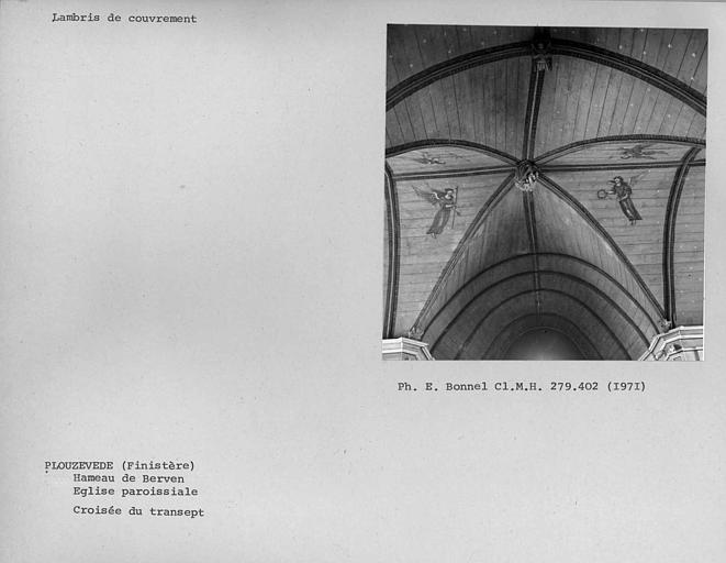 Charpente lambrissée de la croisée du transept