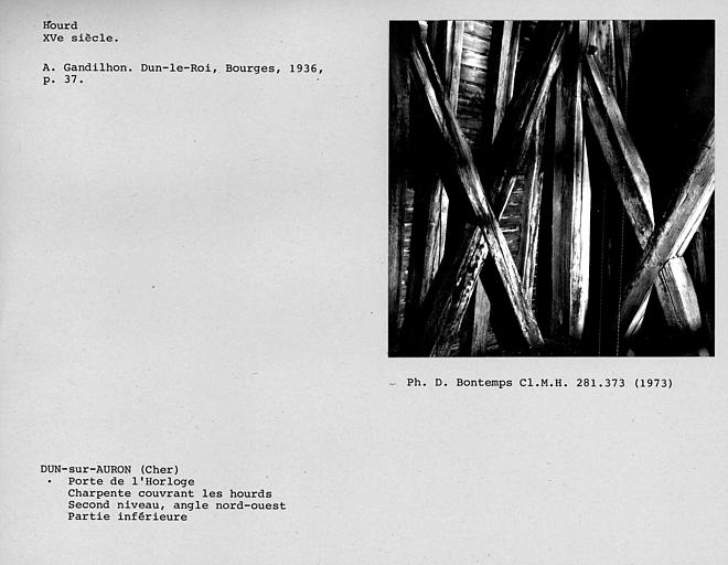 Charpente couvrant les hourds, partie inférieure de l'angle nord-ouest du second niveau