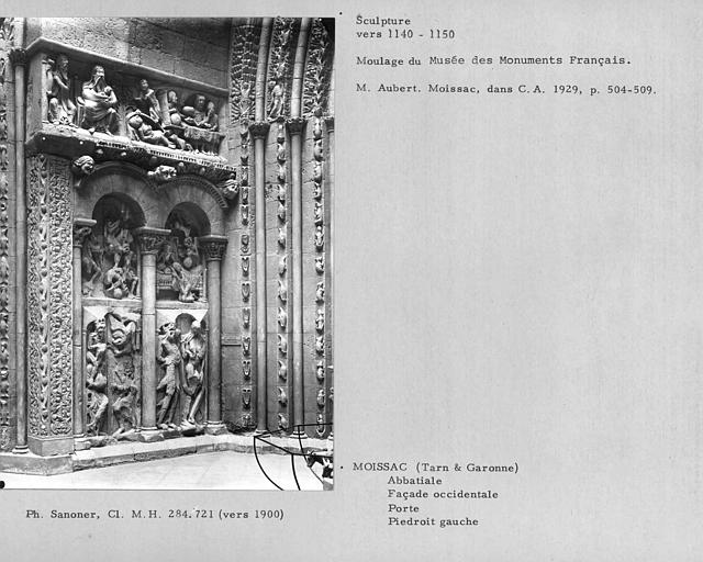 Eglise abbatiale. Moulage du piédroit gauche de la porte de la façade occidentale