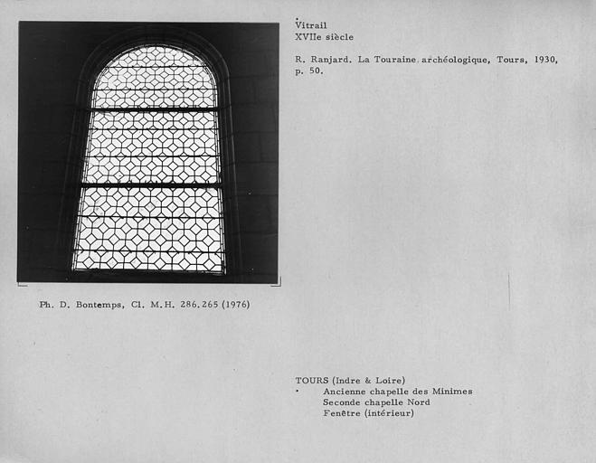 Vitrail de la fenêtre de la deuxième chapelle au nord de la nef