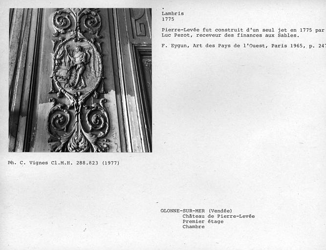 Lambris de la chambre du premier étage