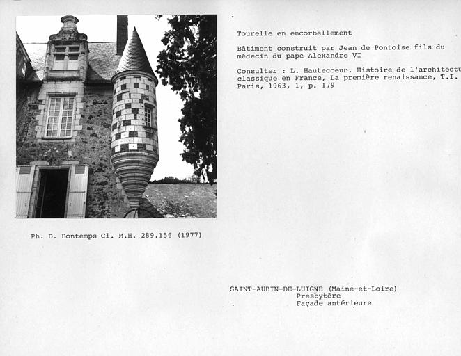 Tourelle d'encorbellement de la façade principale