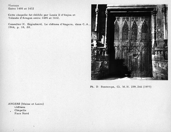 Vantaux de la porte de la face nord de la chapelle remis à leur emplacement d'origine