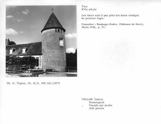 Aile droite et tour de la chapelle, façade sur jardin