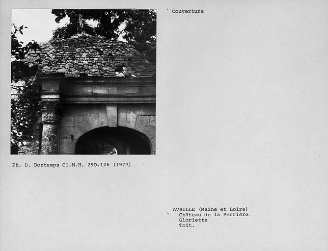 Couverture du toit de la Gloriette