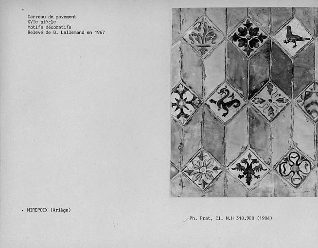 Relevé de carrelage de la chapelle de l'évêque : motifs décoratifs