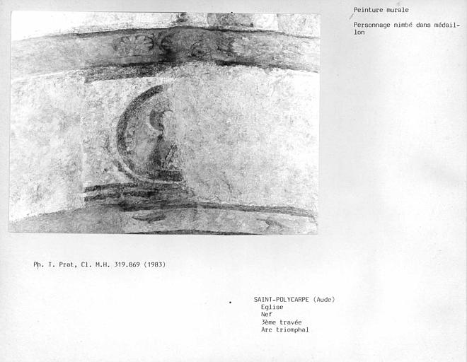 Médaillon de l'arc triomphal de la troisième travée : personnage nimbé