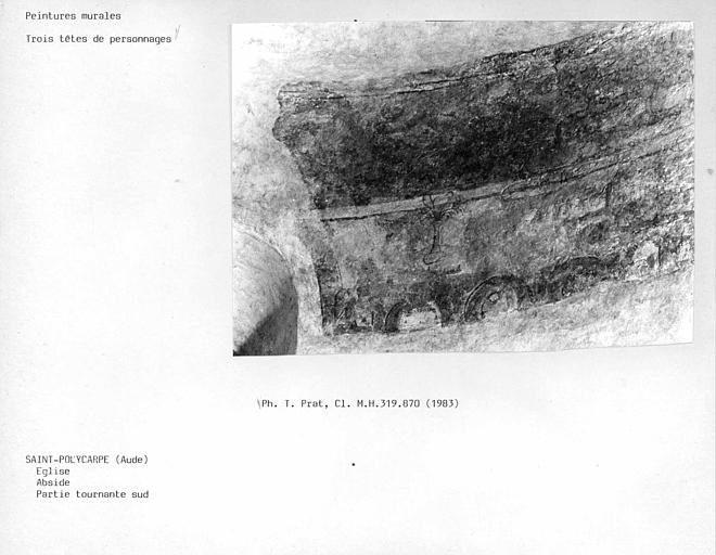 Partie tournante sud de l'abside : trois têtes de personnages