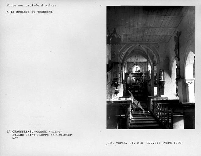 Intérieur, voûte de la nef à la croisée du transept