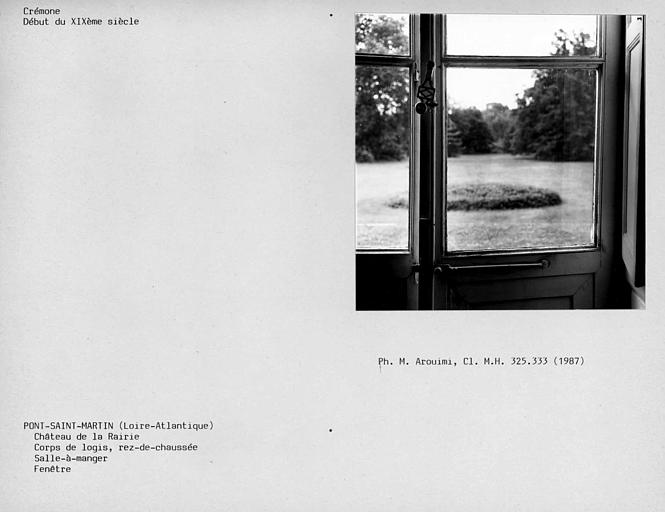 Poignée de la porte fenêtre de la salle à manger au rez-de-chaussée du corps de bâtiment principal