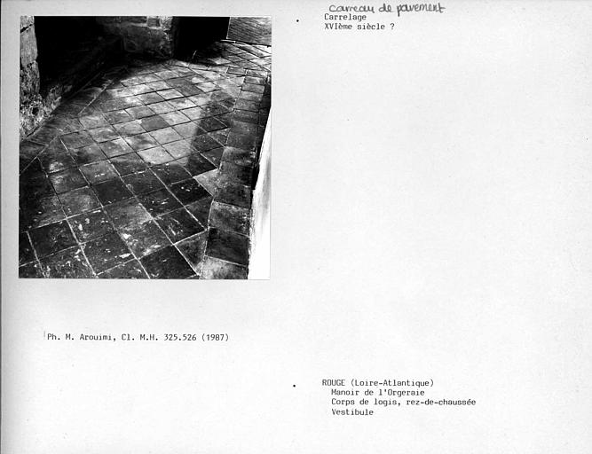 Carrelage du vestibule du rez-de-chaussée