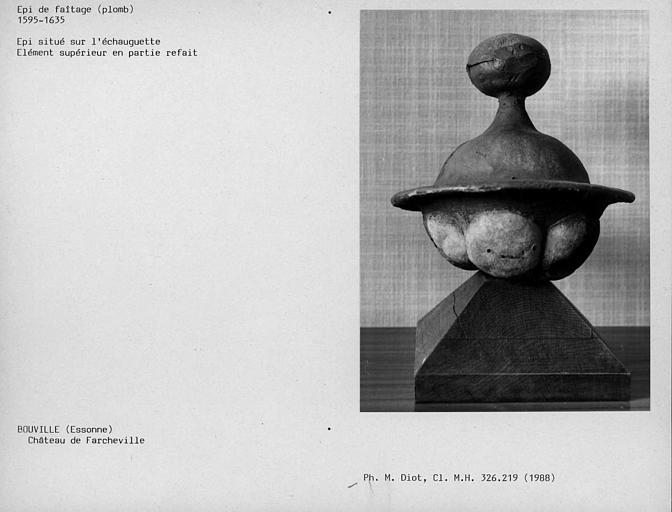 Epi de faîtage en plomb provenant de l'échauguette, partie supérieure