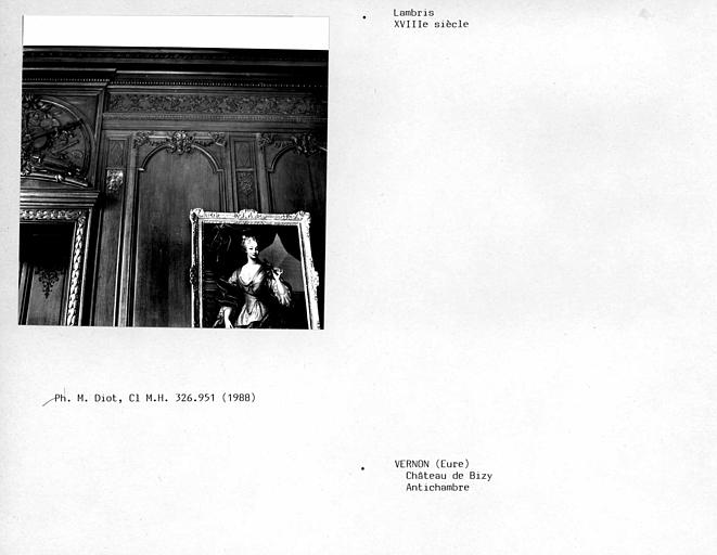 Lambris de l'antichambre, partie haute des panneaux et corniche