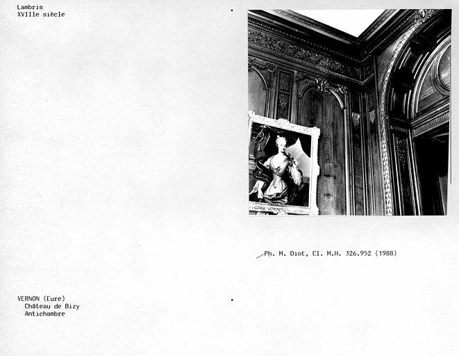 Lambris de l'antichambre, partie haute des panneaux et corniche