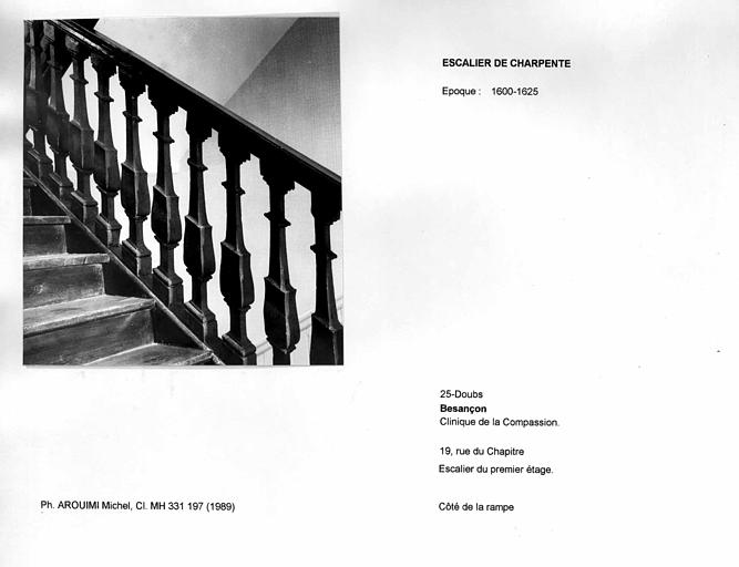 Rampe de l'escalier au premier étage