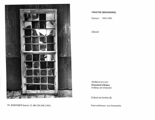 Châssis de fenêtre déposé (B). Face extérieure, vue d'ensemble