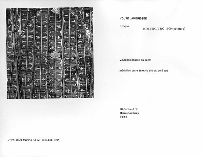 Charpente lambrissée de la nef. Médaillon entre troisième et quatrième entrait, côté sud