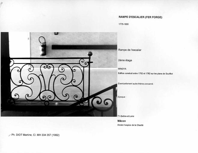 Rampe en fer forgé de l'escalier, deuxième étage