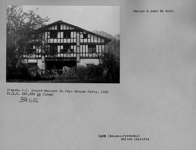 Façade à pans de bois
