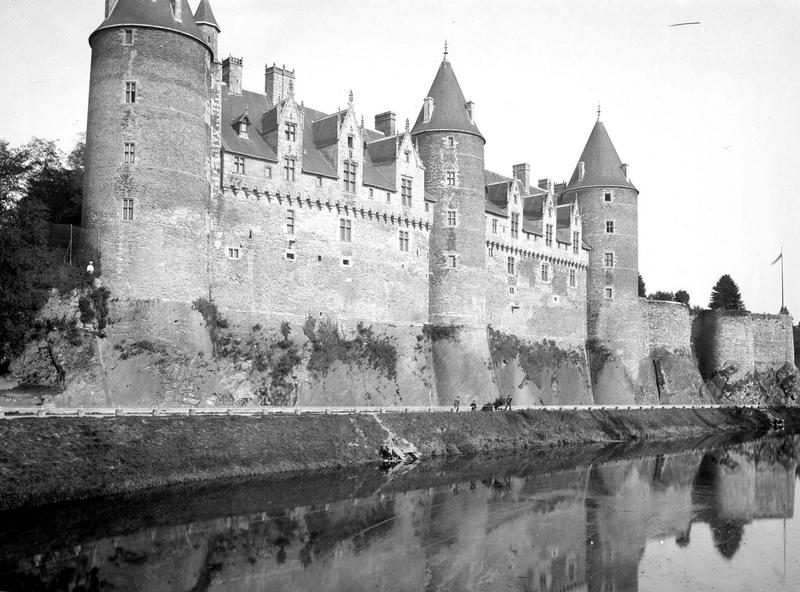 Vue sur l'ouest, prise du pont