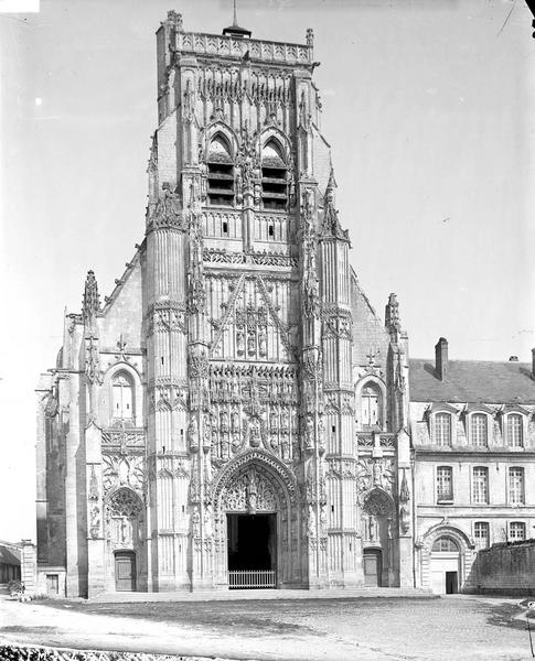 Ensemble de la façade ouest