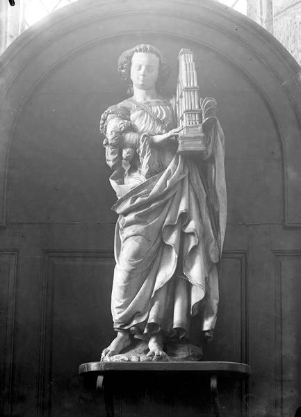 Statue : ange musicien (ou sainte Cécile à l'orgue)