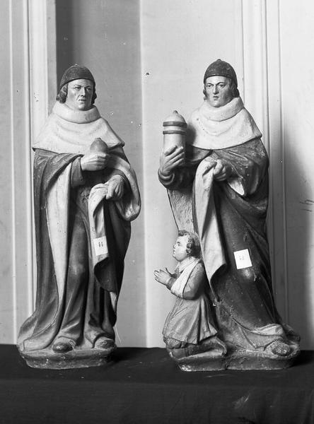 2 statuettes en pendant : saint Côme et saint Damien